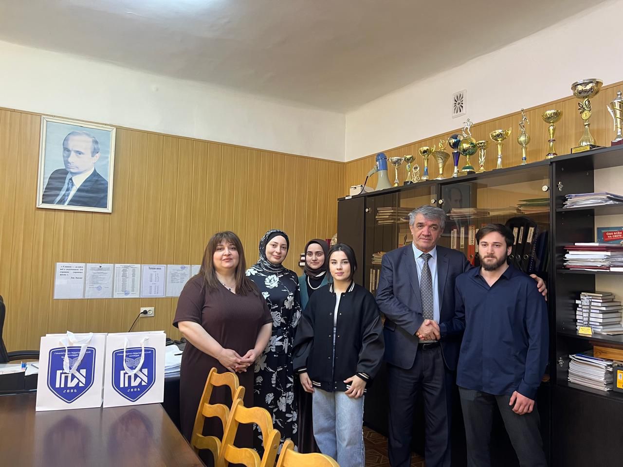 Делегация Гуманитарно-педагогического колледжа провела профориентационную работу в общеобразовательных учреждениях города Махачкалы и горных районов.